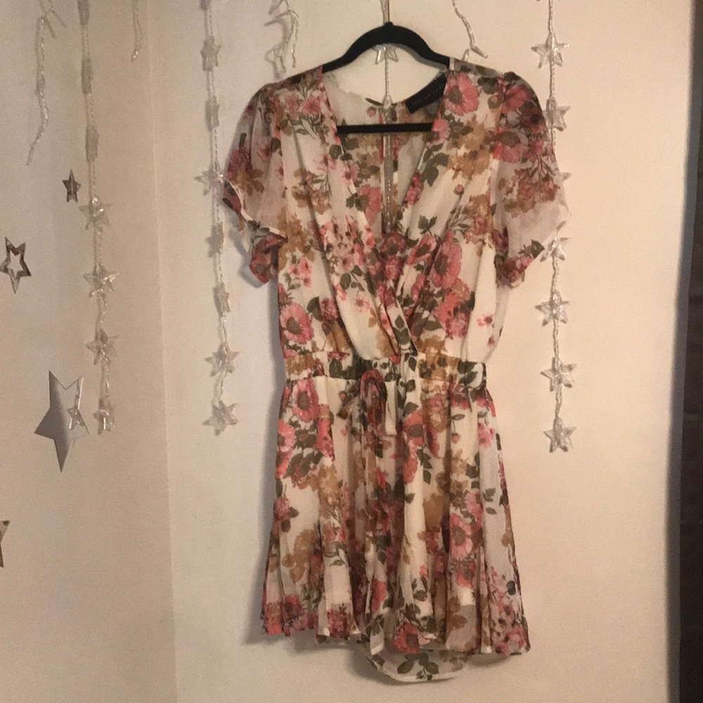 Romper - Picture 2 of 3